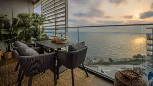 Aesthetic apartment: 2 bedrooms, 140 m² on Bluewaters with design by Oleg Torbosov