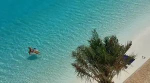 3 aesthetically pleasing apartments for rent with design by Torbosov on Bluewaters