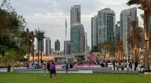 How do the fountains in Downtown dance to "Kalinka"